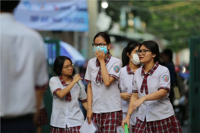 Thi tốt nghiệp THPT: Hơn 85.000 thí sinh tại TP.HCM bắt đầu môn thi đầu tiên (28/6/2023)